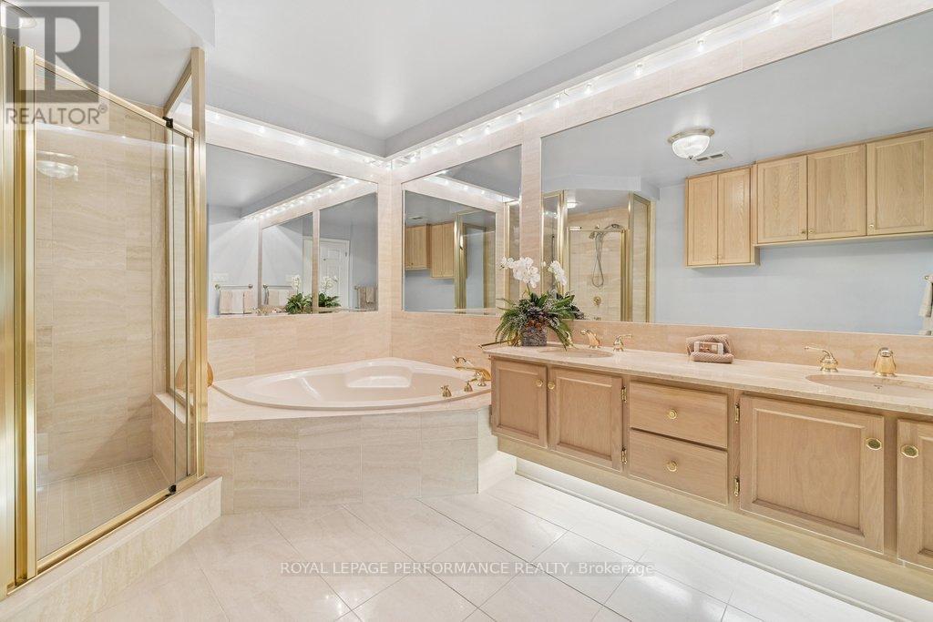 905 - 1480 Riverside Drive