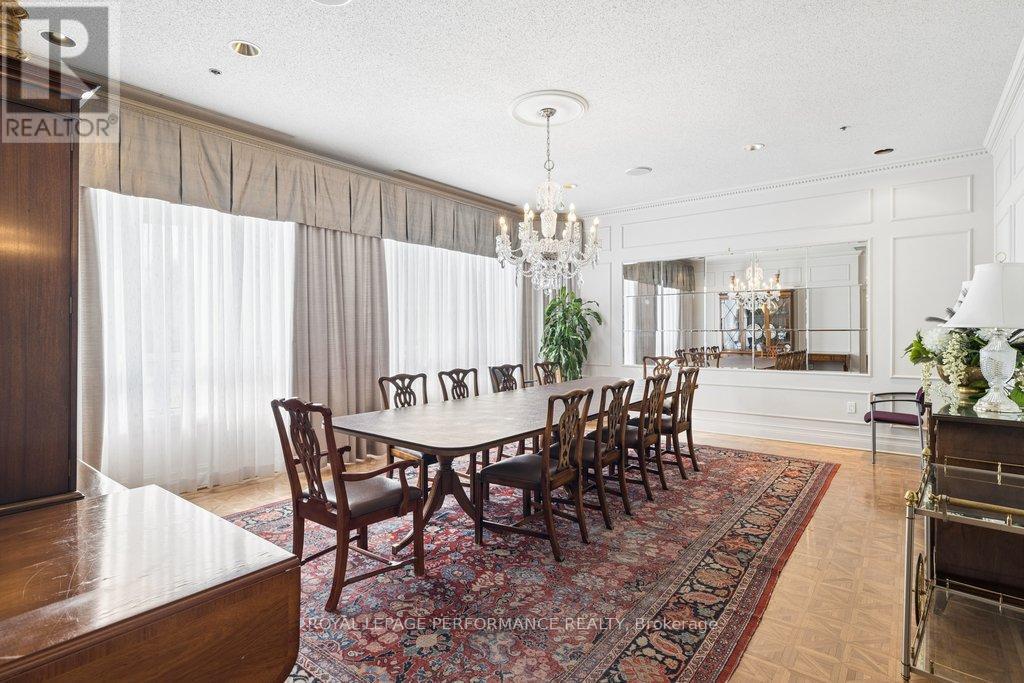 905 - 1480 Riverside Drive