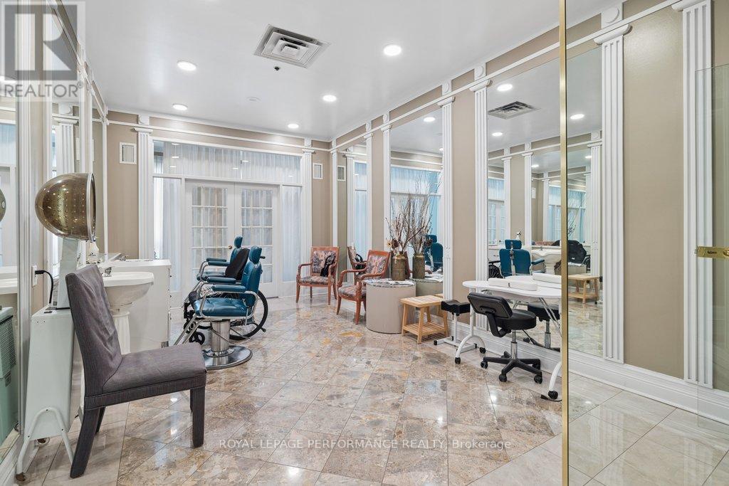 905 - 1480 Riverside Drive