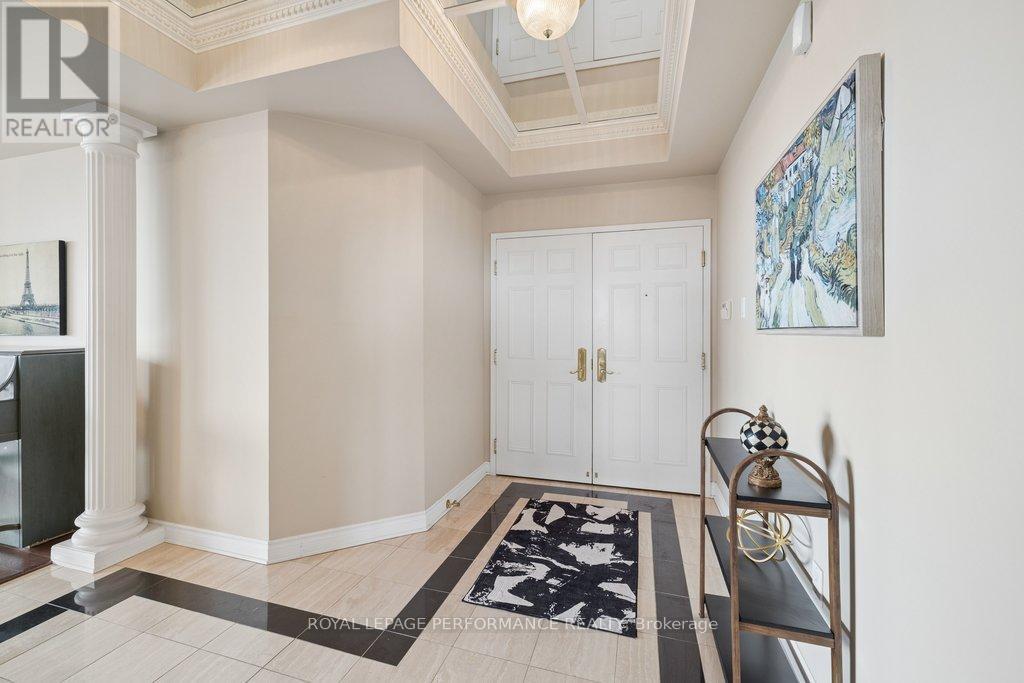 905 - 1480 Riverside Drive