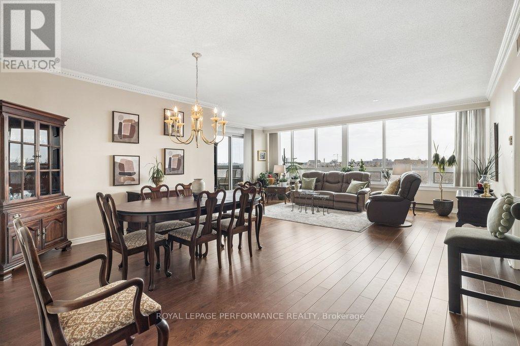 905 - 1480 Riverside Drive