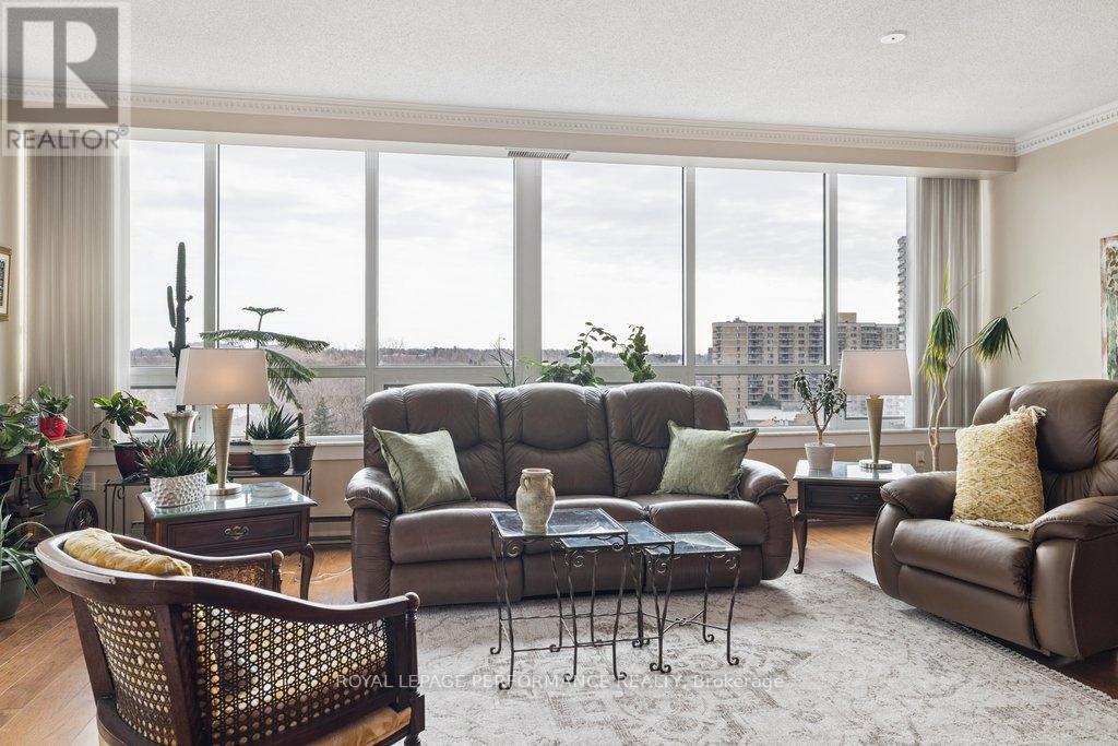 905 - 1480 Riverside Drive