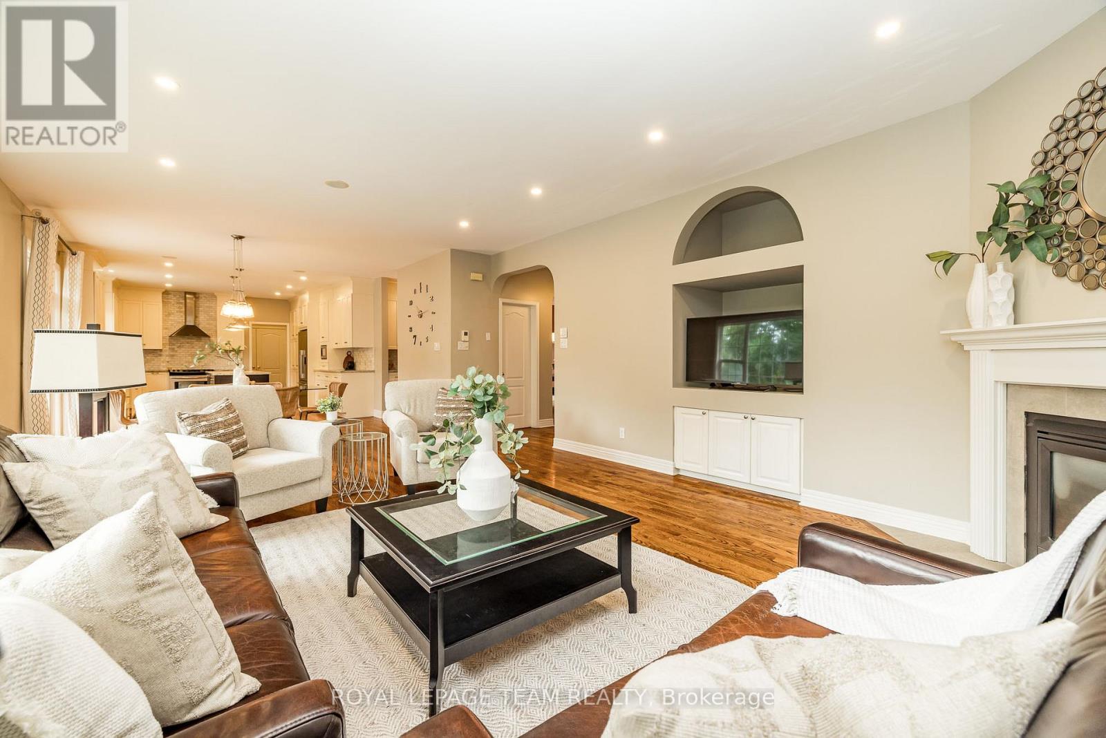 10 Beechgrove Gardens