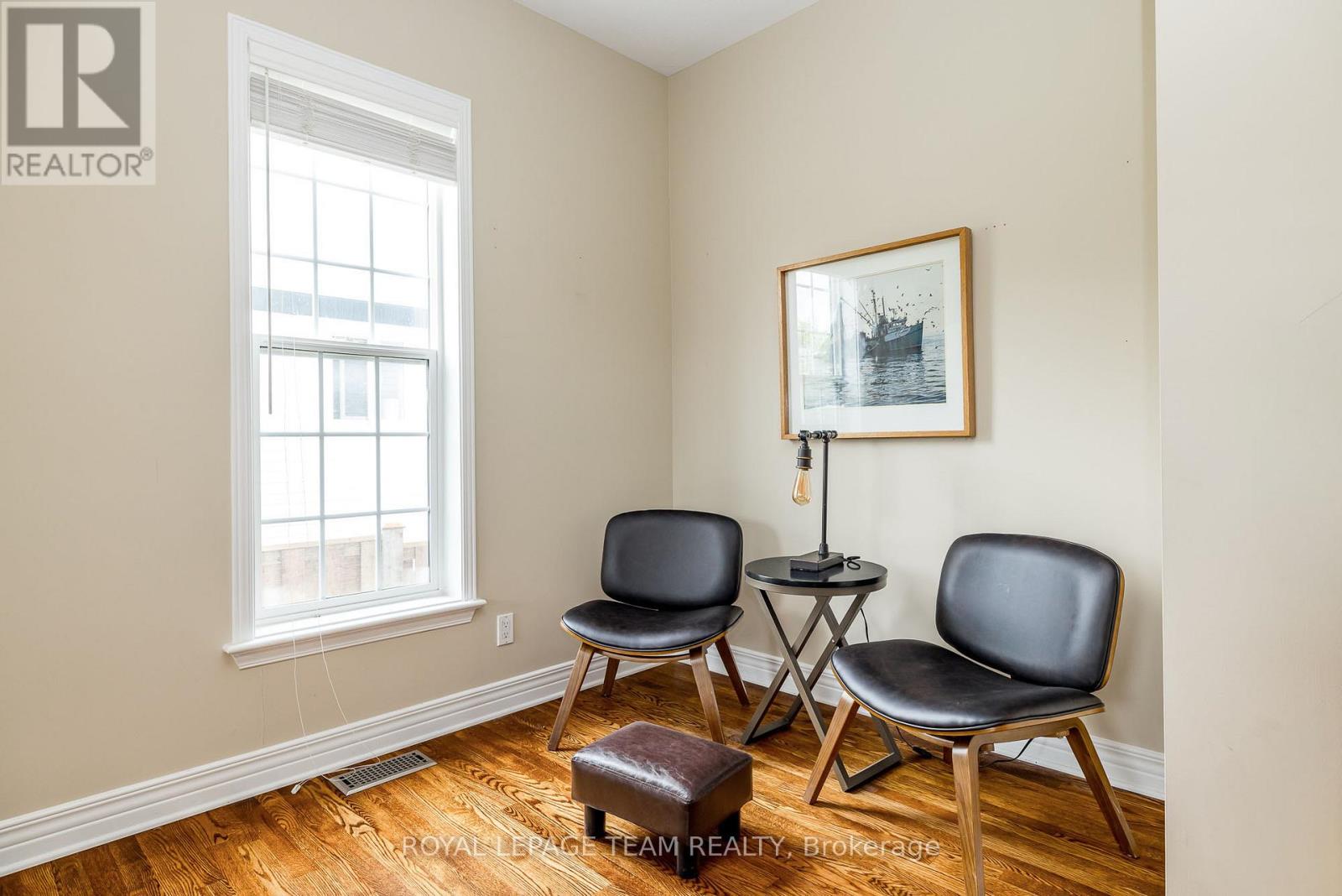 10 Beechgrove Gardens