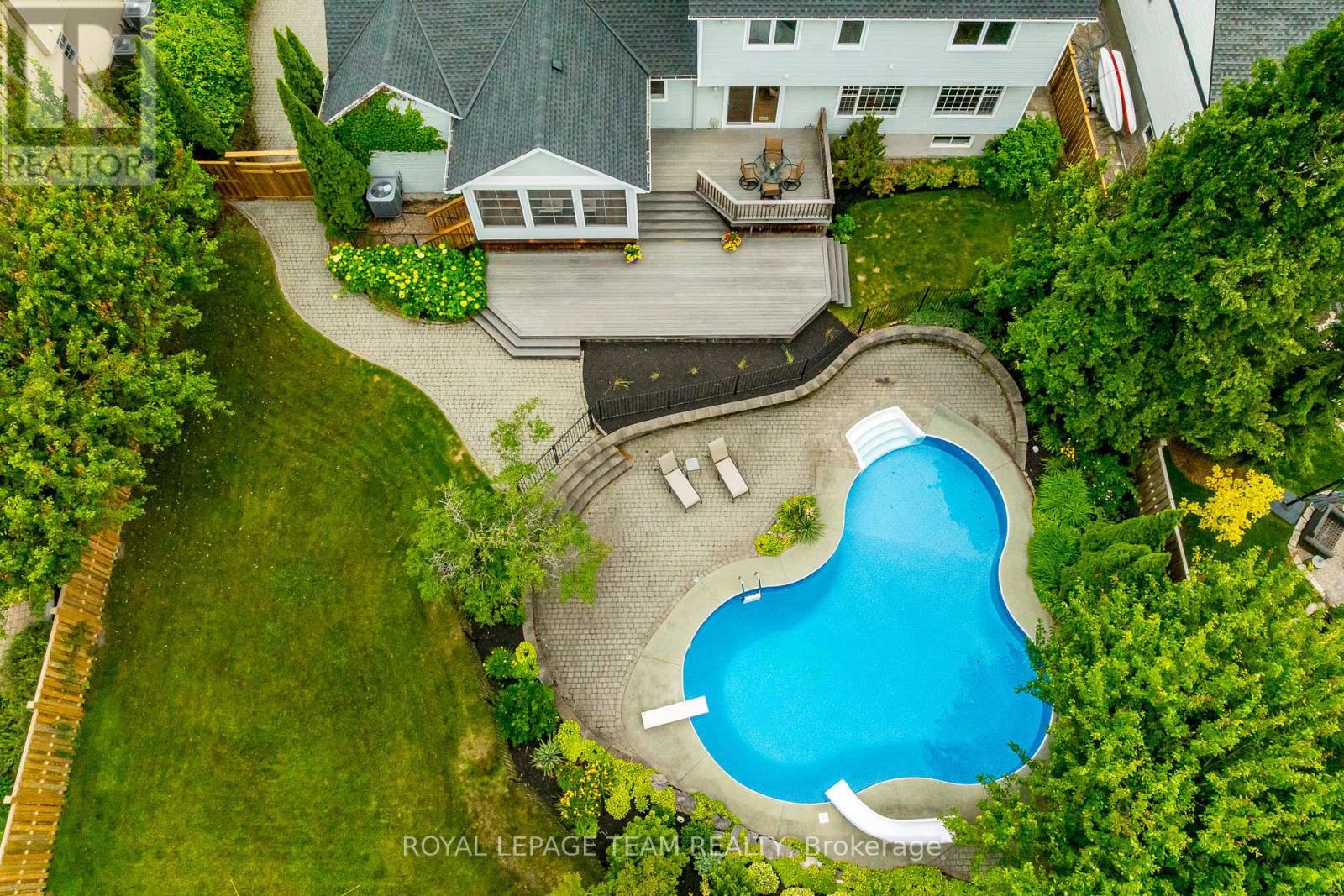 10 Beechgrove Gardens