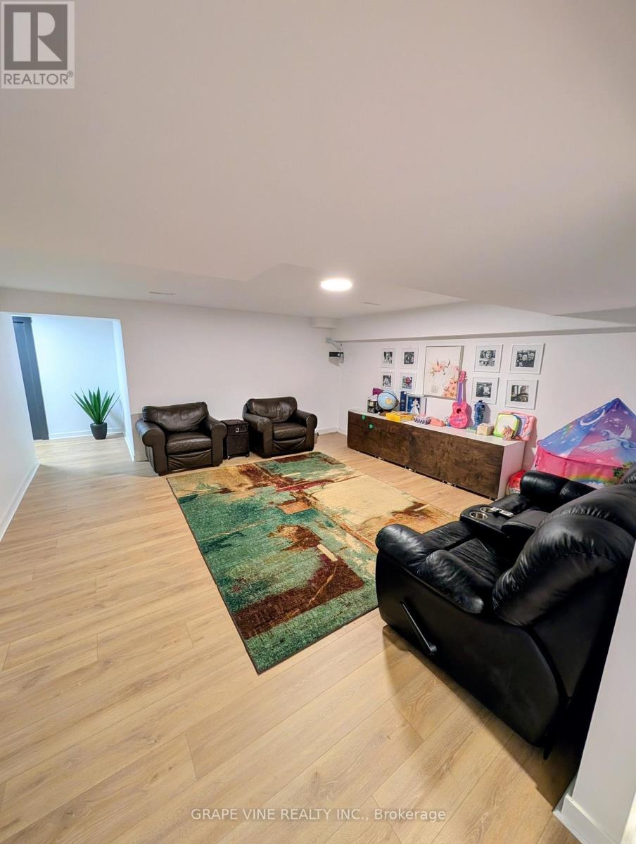 138 Ashton Creek Crescent