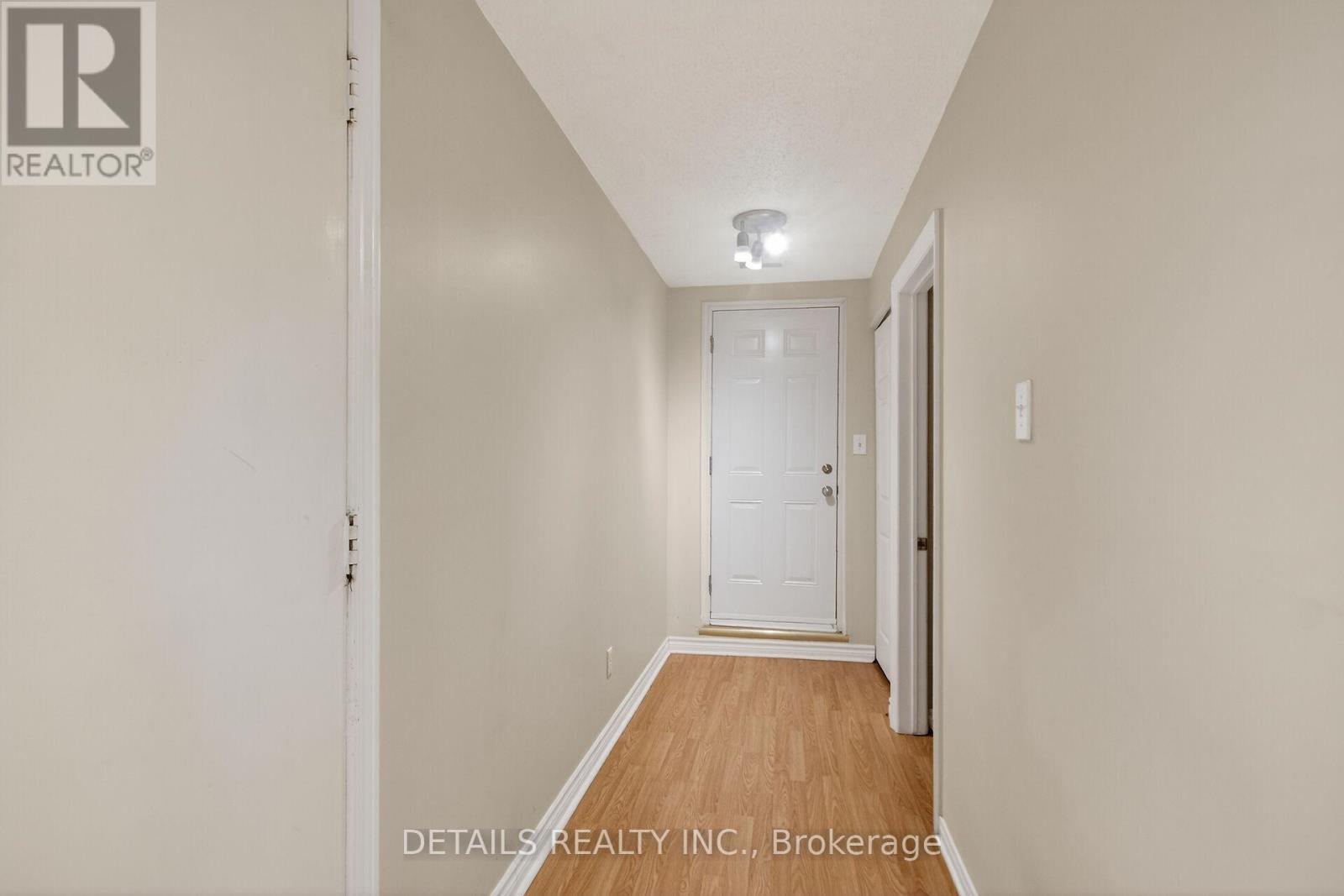 37 Gillespie Crescent N