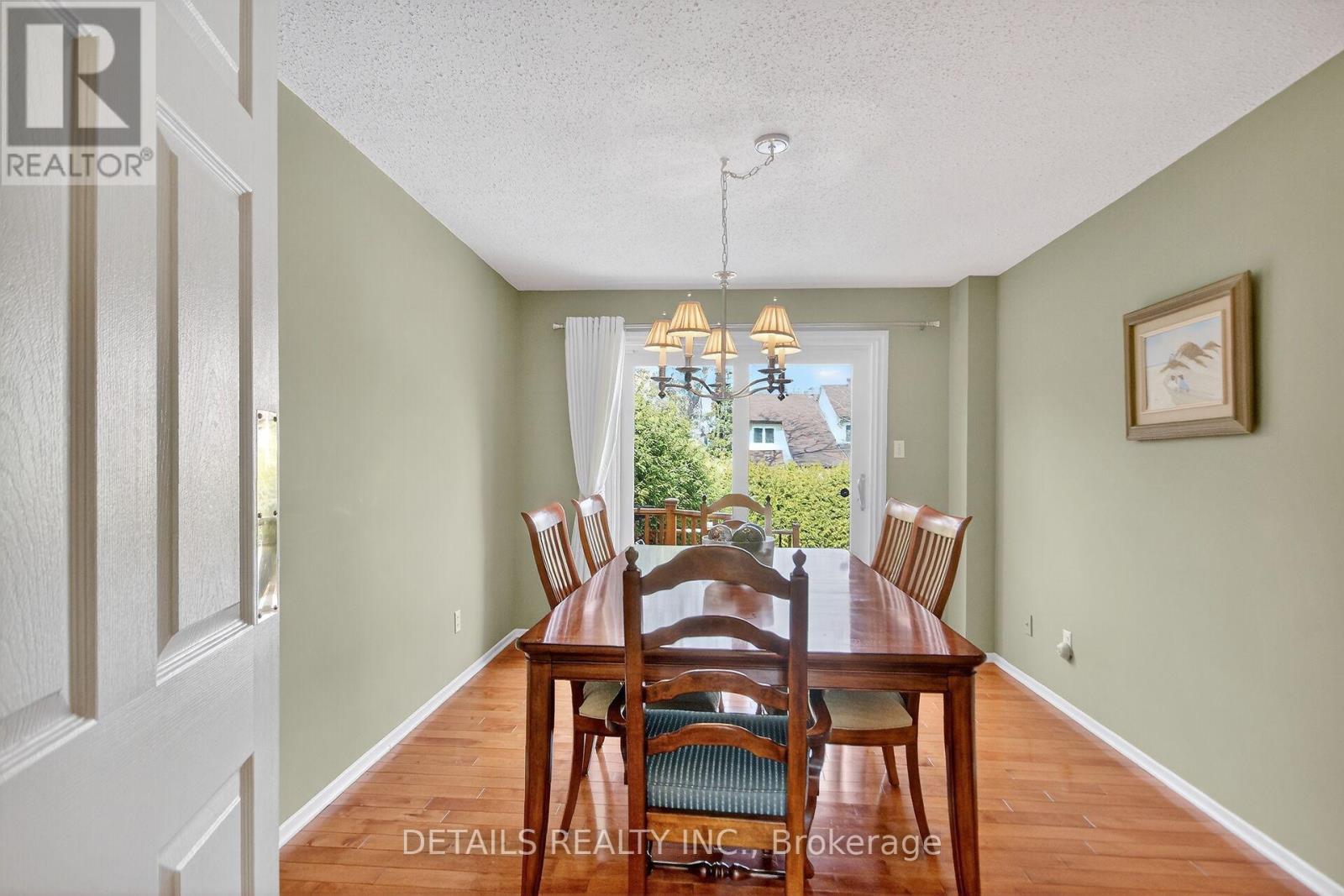 37 Gillespie Crescent N