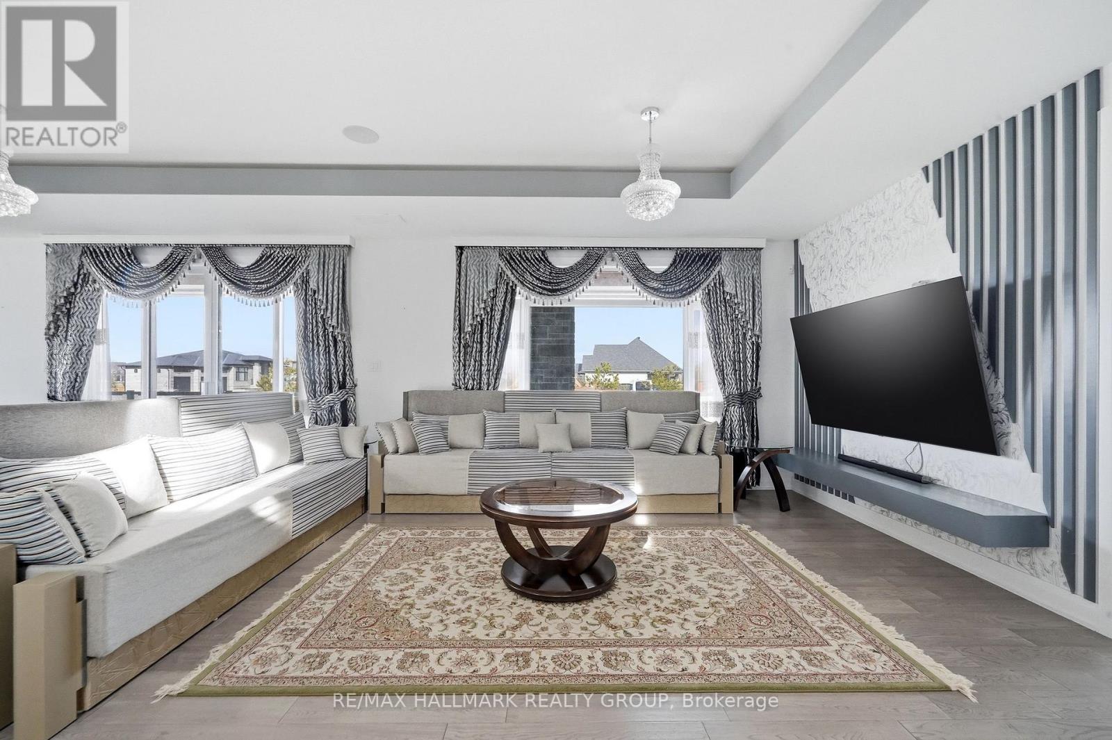 225 Summerview Terrace