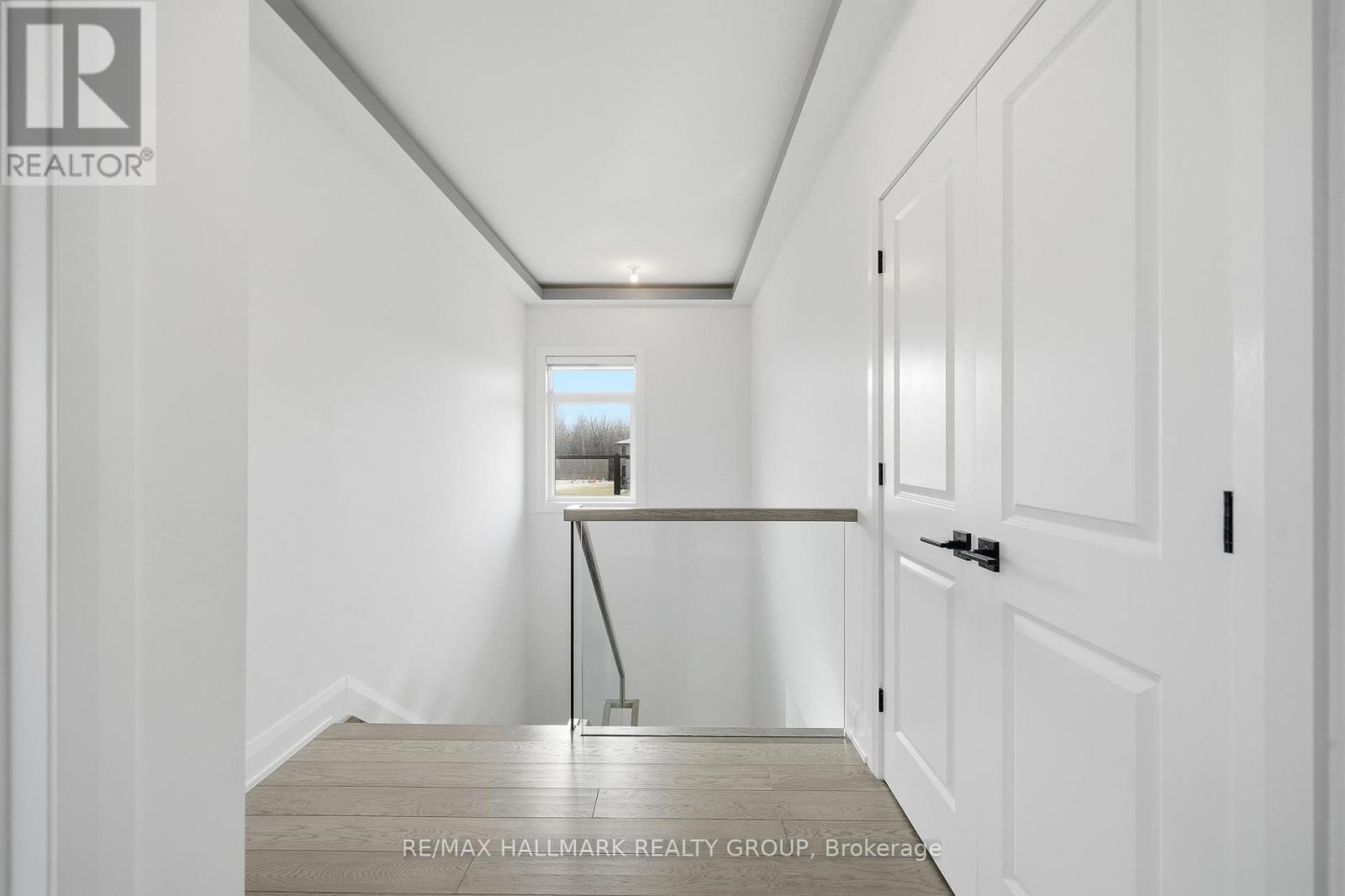 225 Summerview Terrace