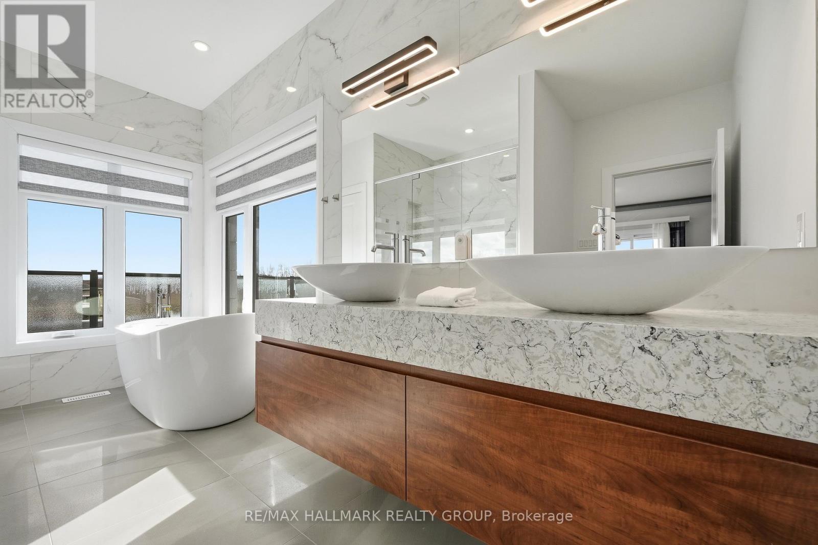 225 Summerview Terrace