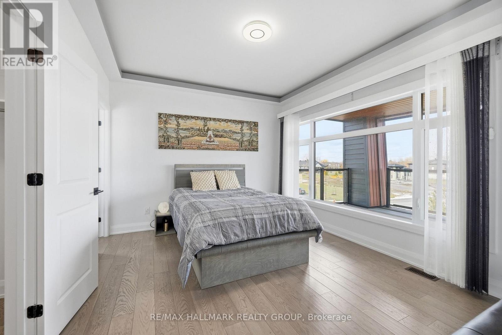 225 Summerview Terrace