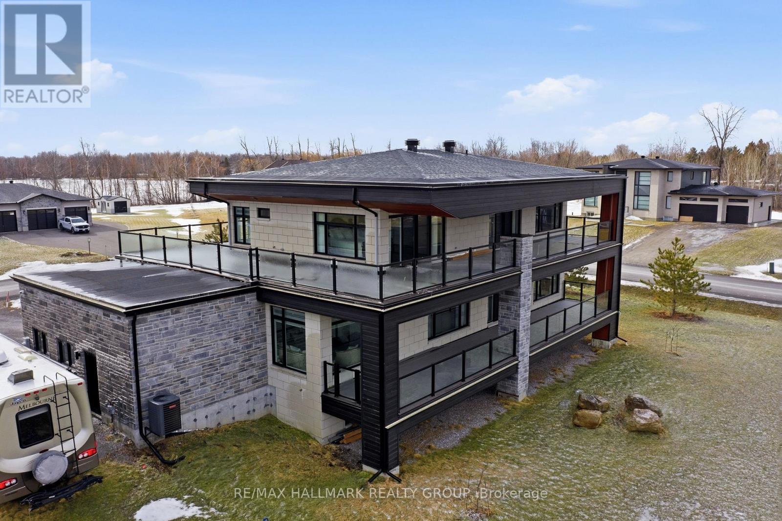 225 Summerview Terrace