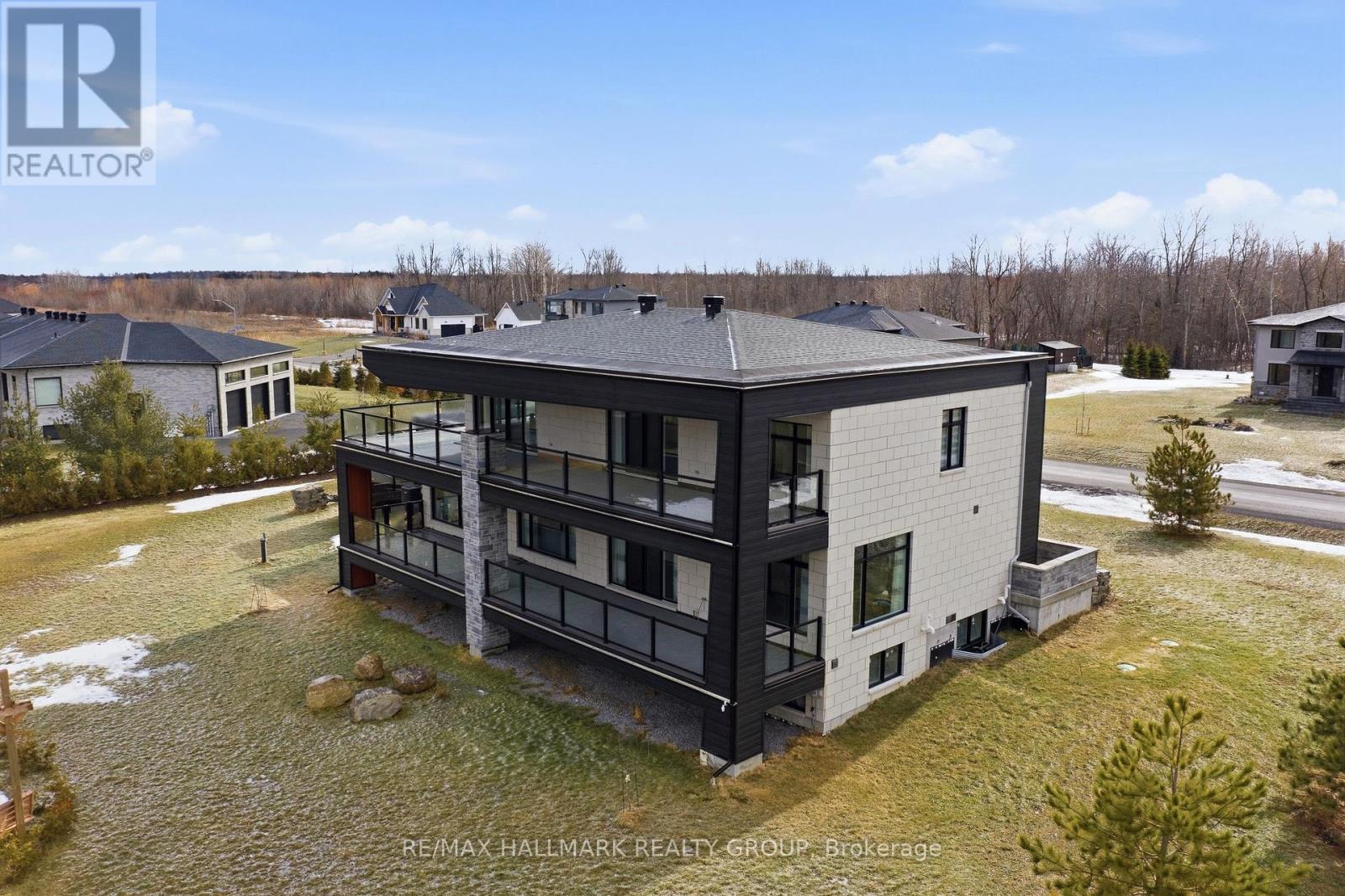 225 Summerview Terrace