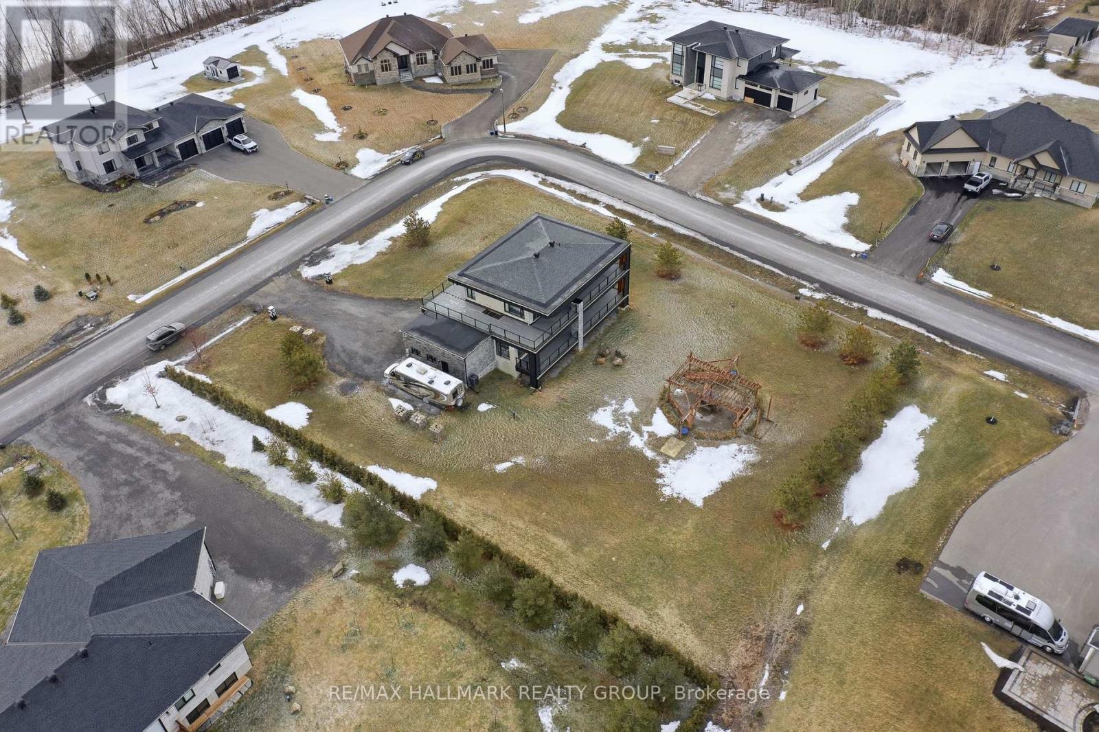 225 Summerview Terrace