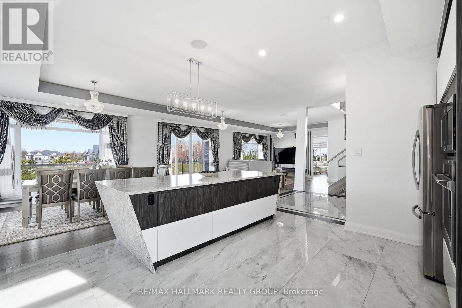 225 Summerview Terrace