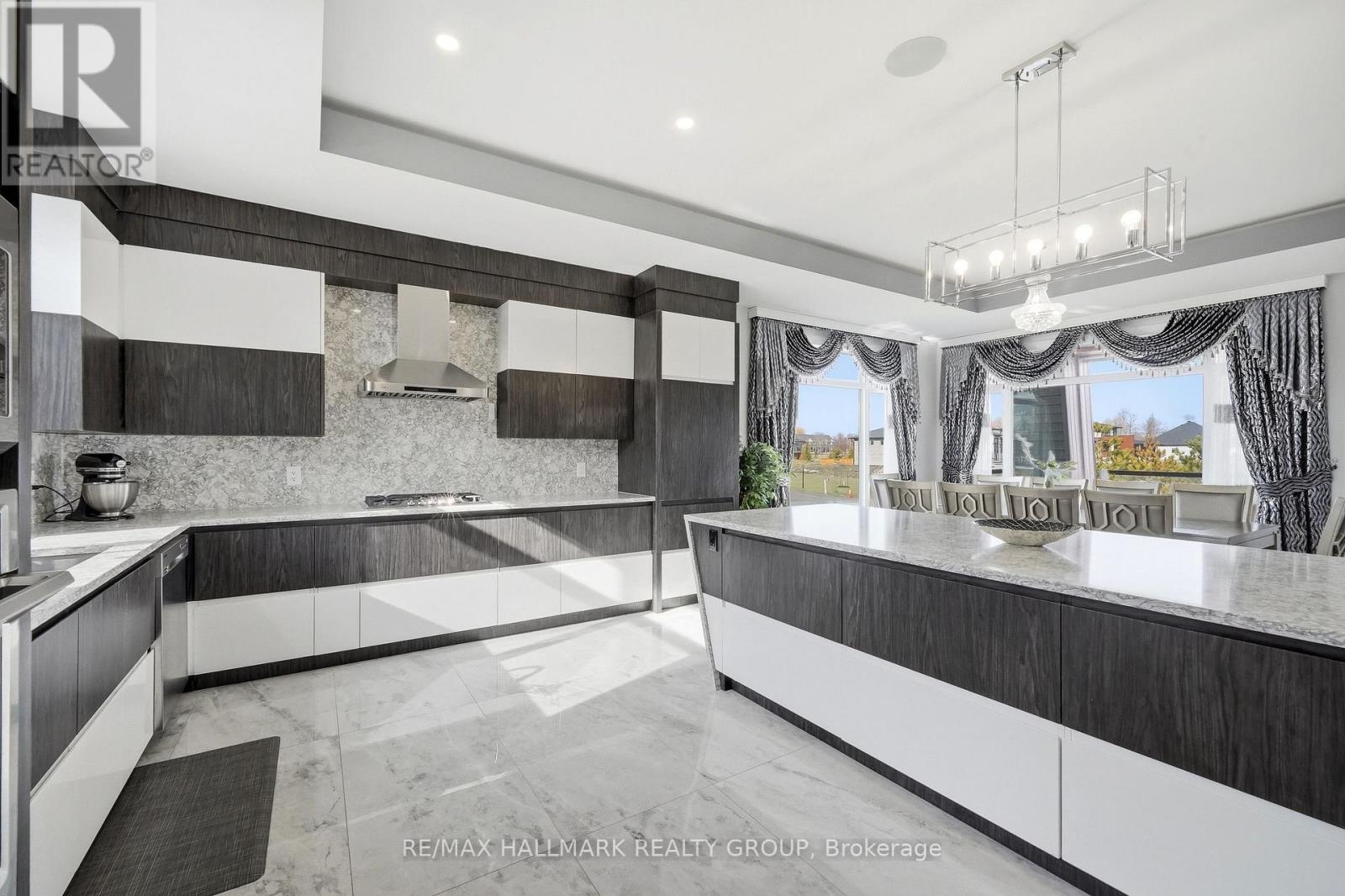 225 Summerview Terrace