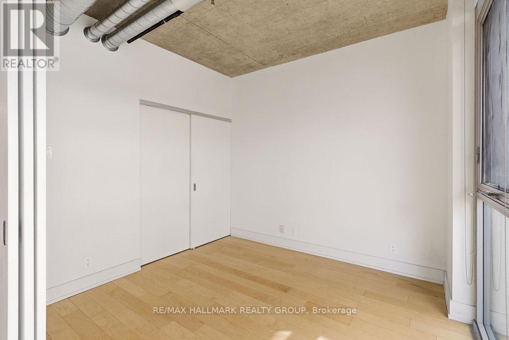 203 - 360 Mcleod Street