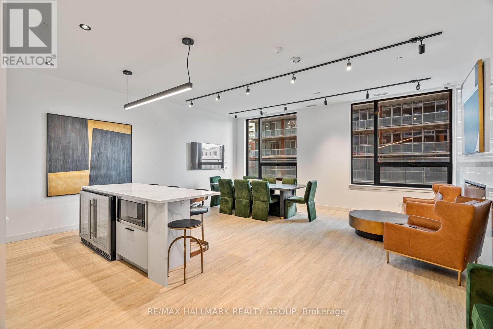 409 - 180 George Street