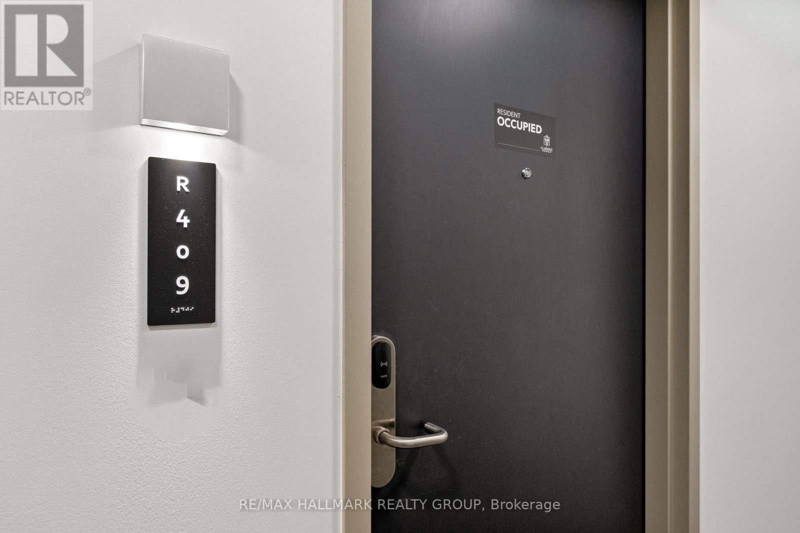 409 - 180 George Street