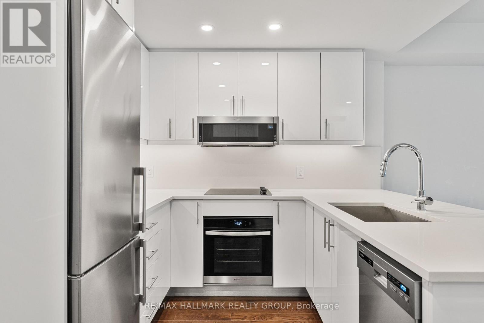 409 - 180 George Street