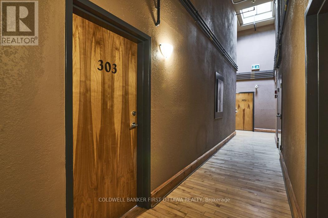 303 - 95 Beech Street