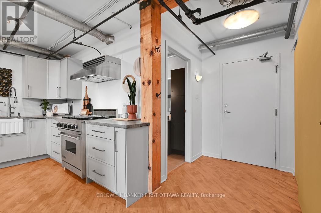 303 - 95 Beech Street