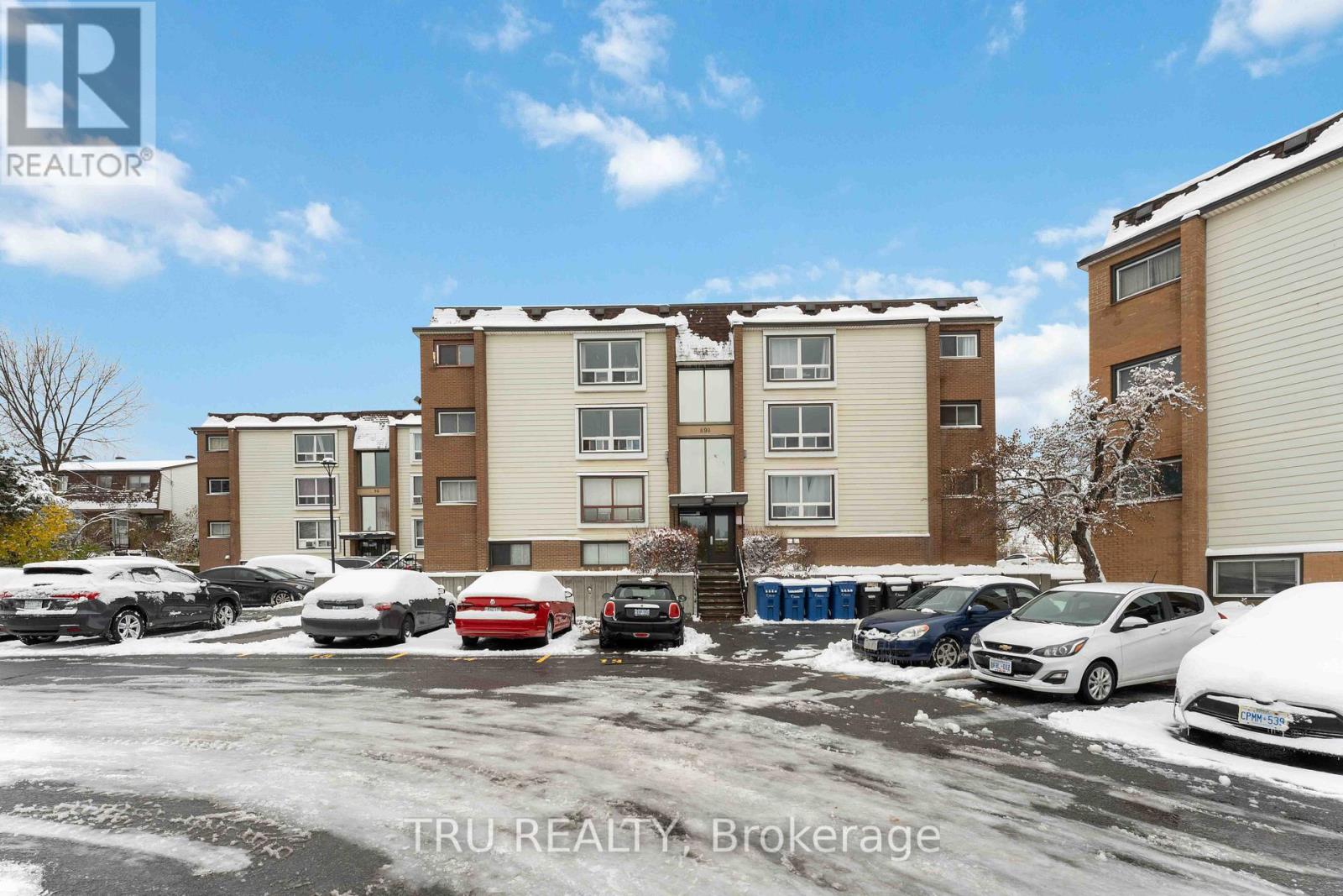 8 - 898 Elmsmere Road