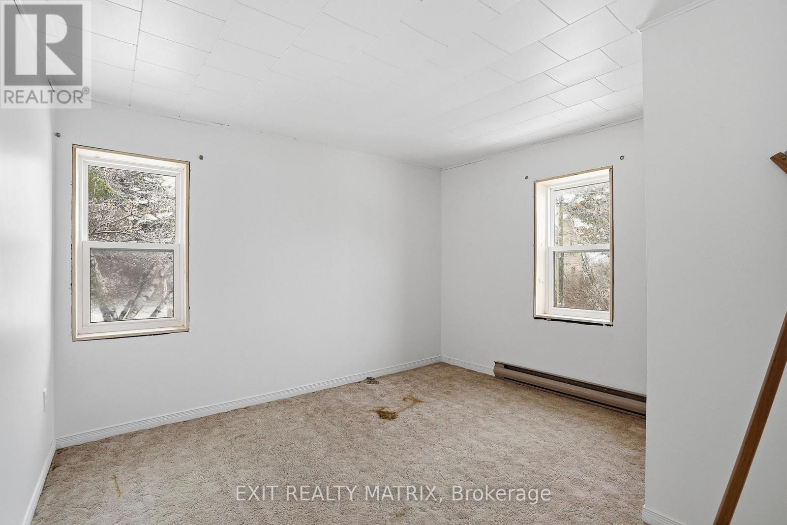 21888 Laggan-glenelg Road