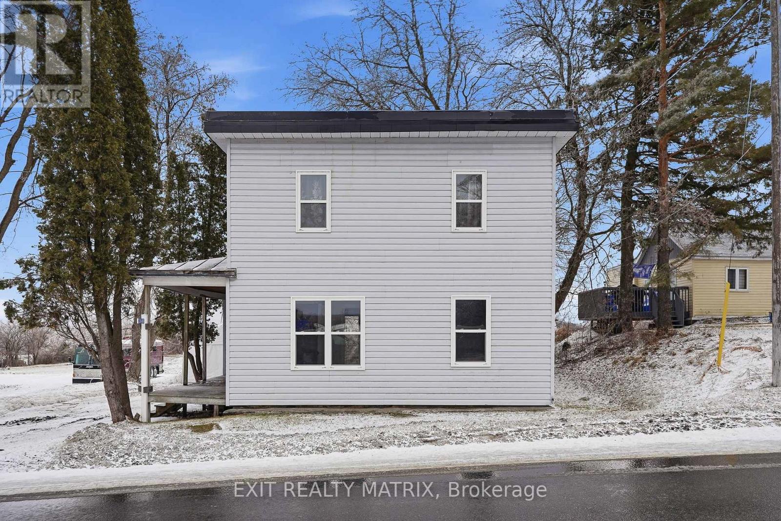 21888 Laggan-glenelg Road