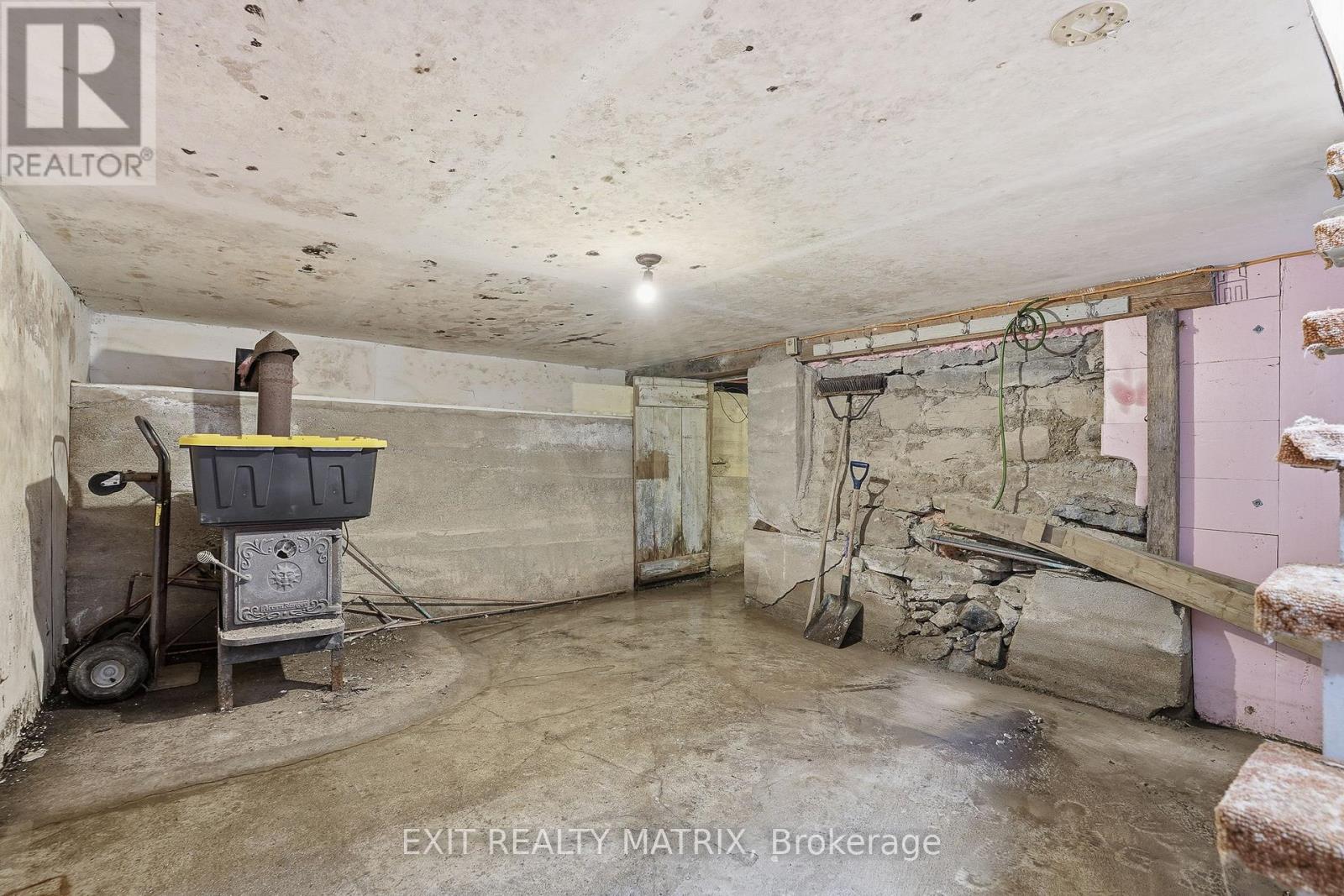 21888 Laggan-glenelg Road