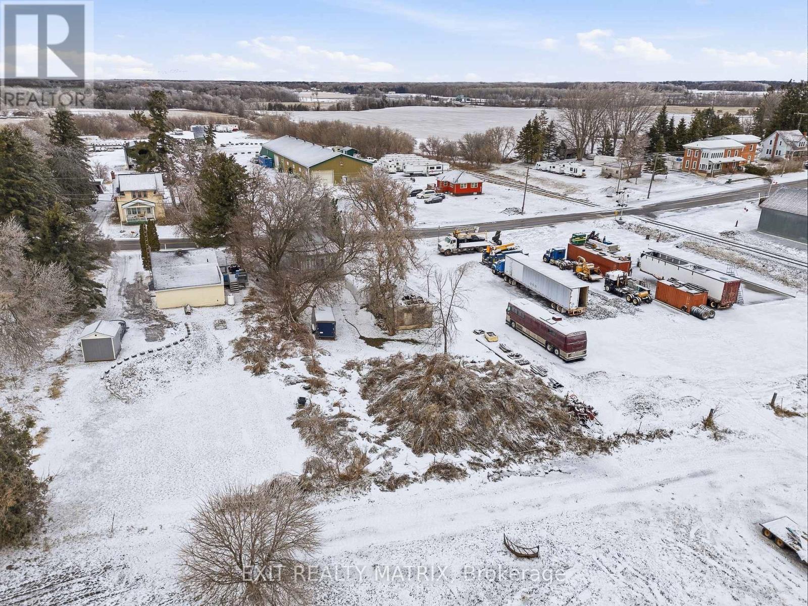 21888 Laggan-glenelg Road