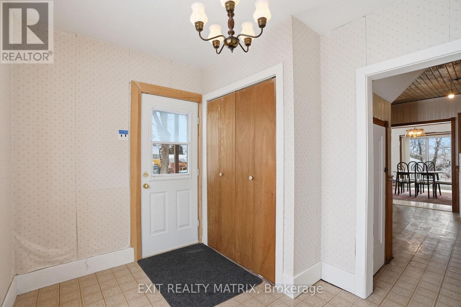 21888 Laggan-glenelg Road