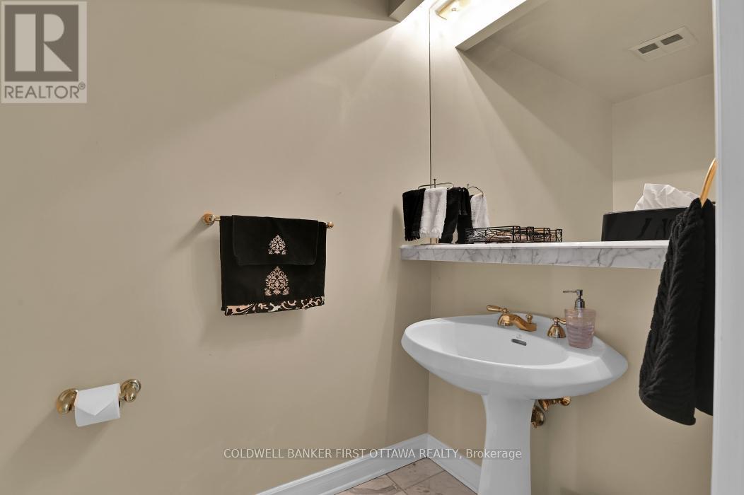 2702 - 1480 Riverside Drive