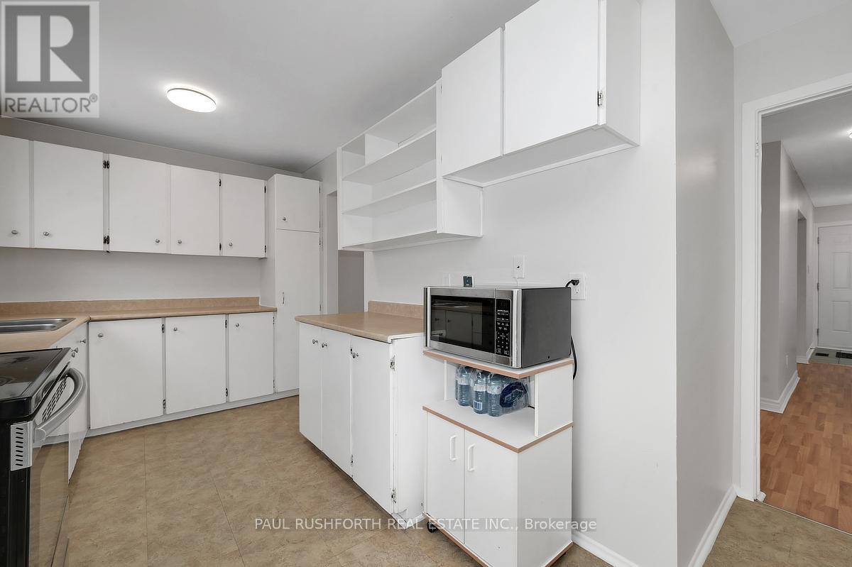 1107 Meadowlands Drive