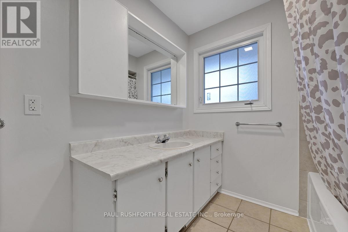 1107 Meadowlands Drive