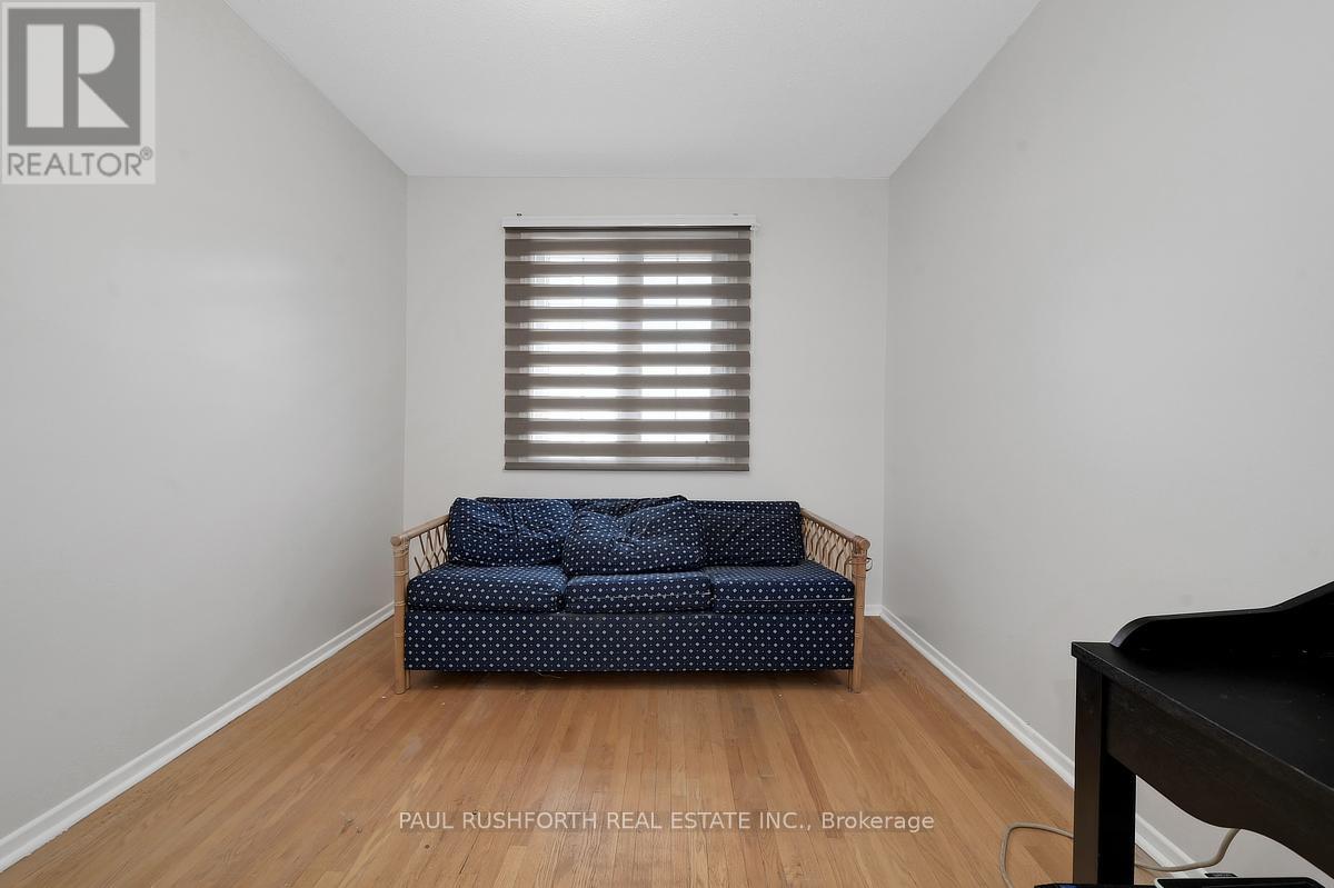 1107 Meadowlands Drive