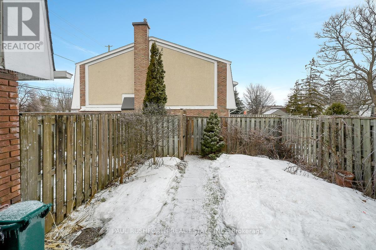 1107 Meadowlands Drive