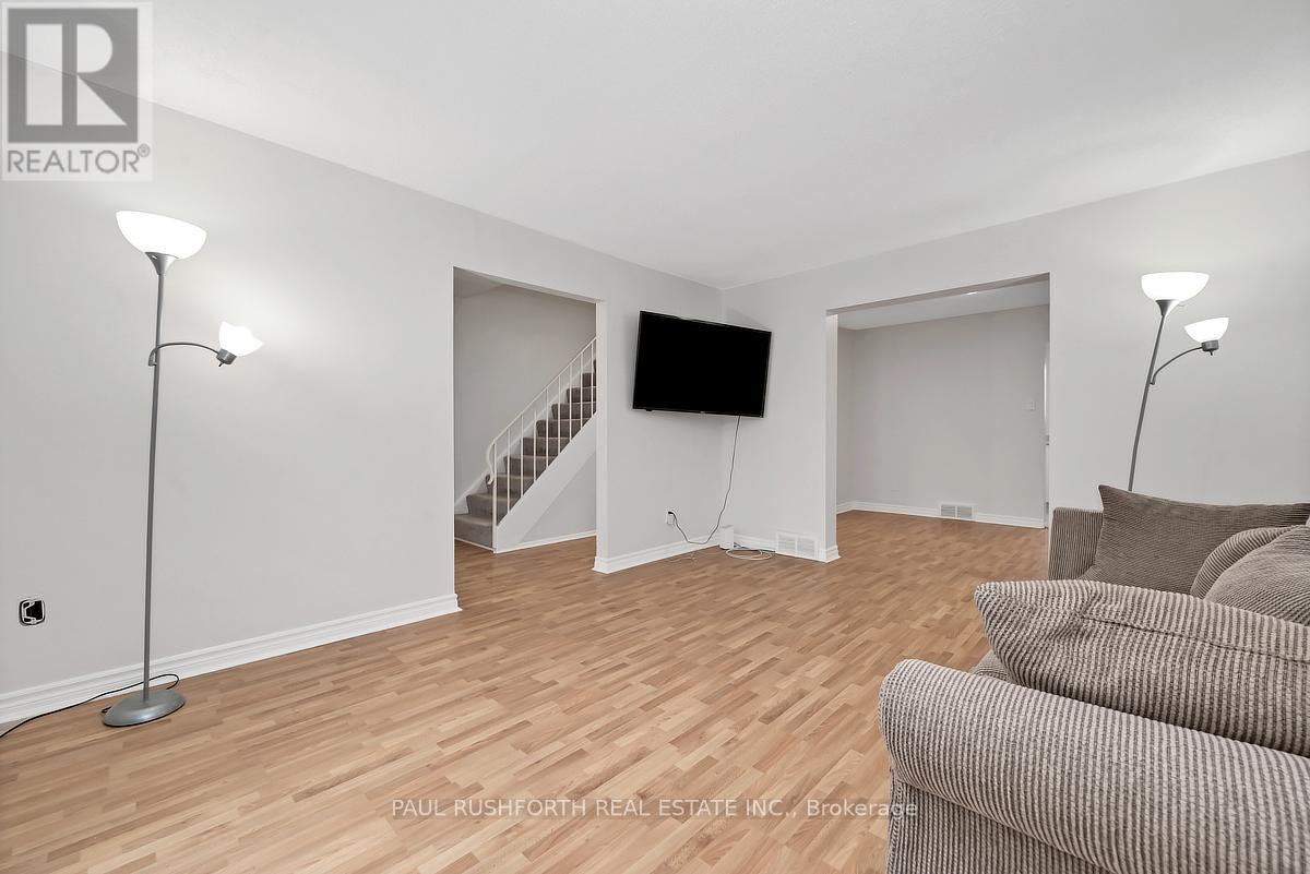 1107 Meadowlands Drive