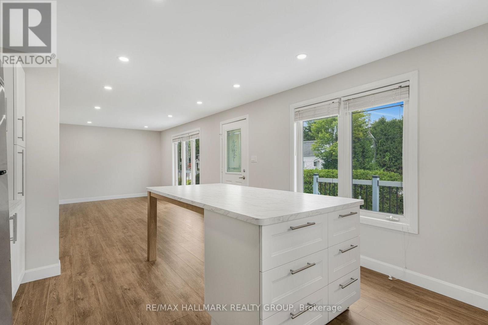 3900 Champlain Road