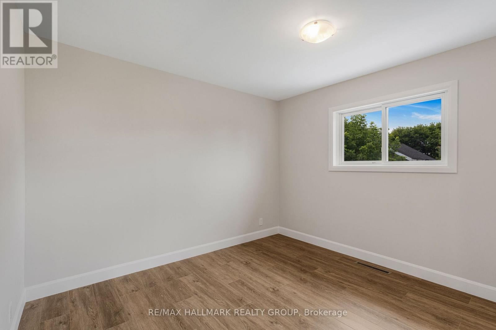 3900 Champlain Road