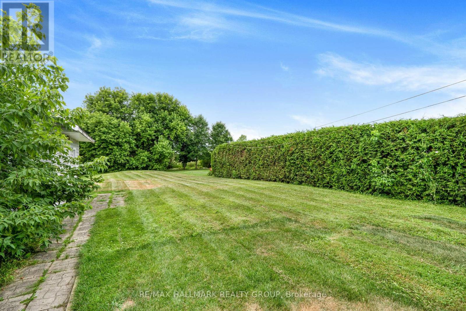 3900 Champlain Road