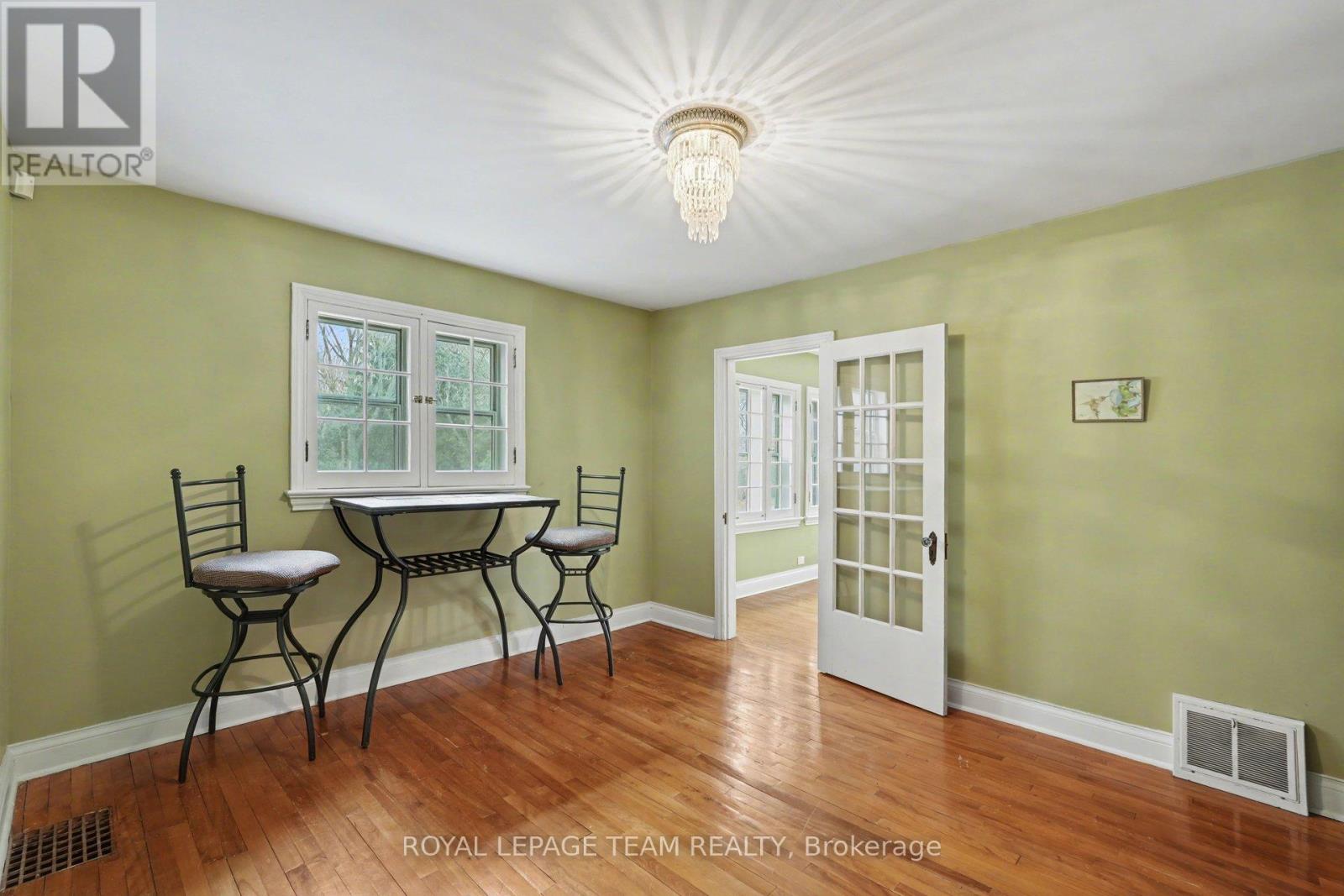 104 Van Buren Street