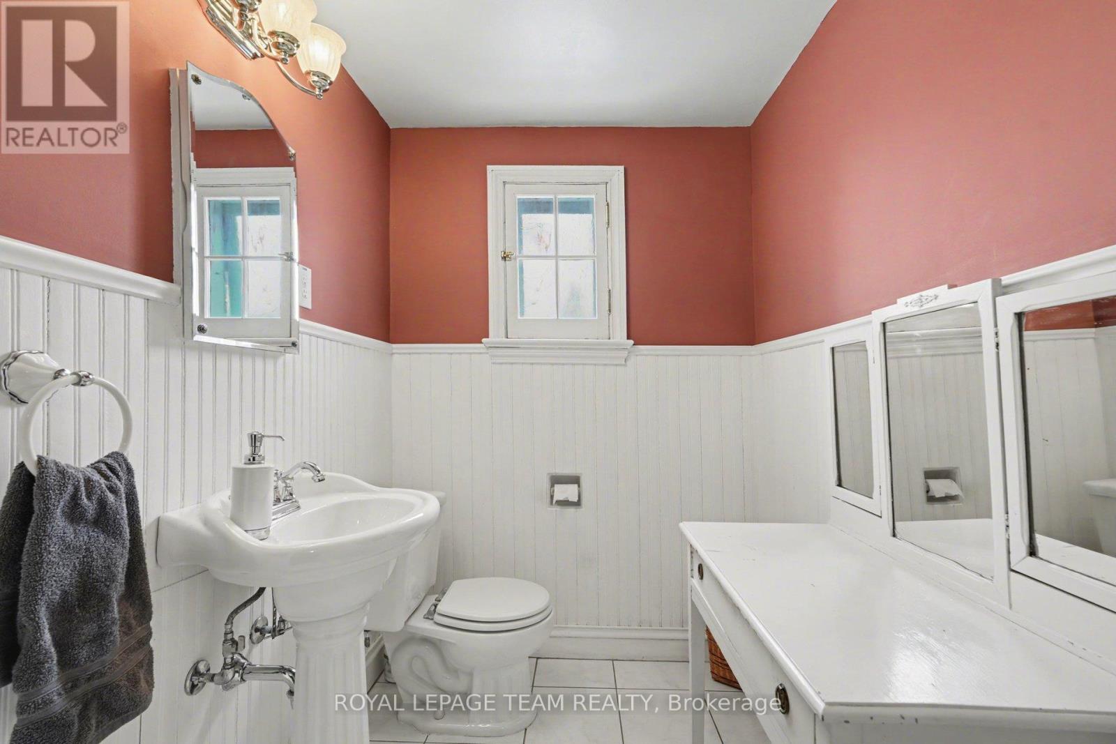 104 Van Buren Street