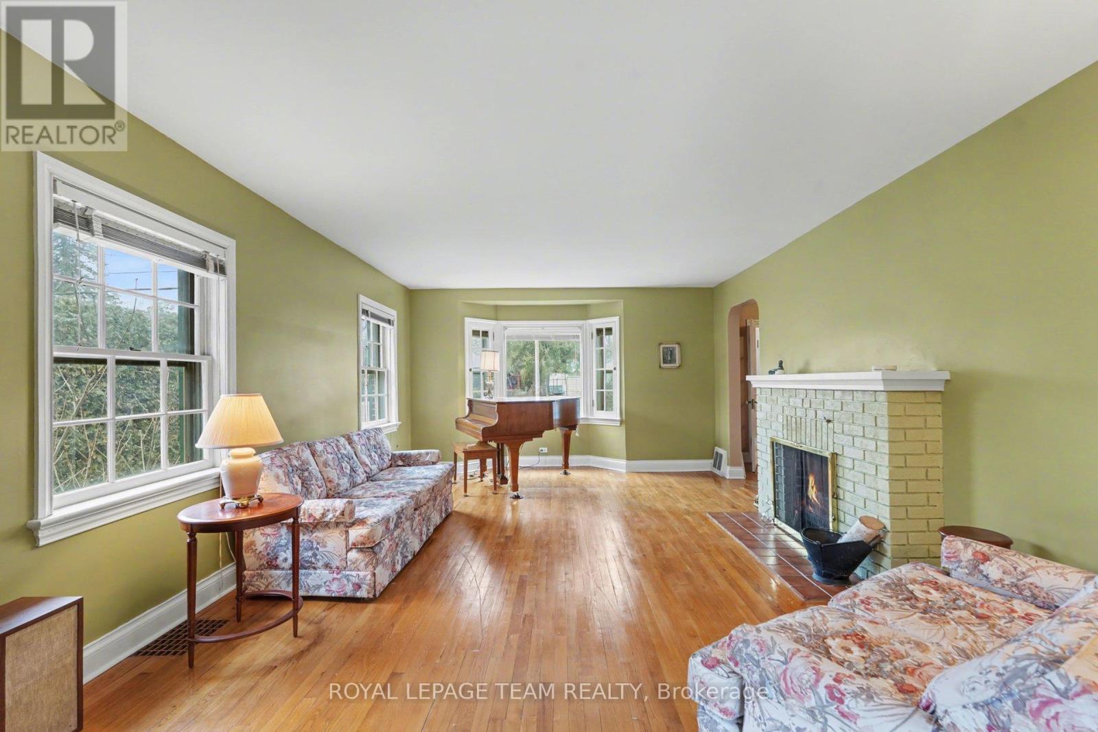 104 Van Buren Street