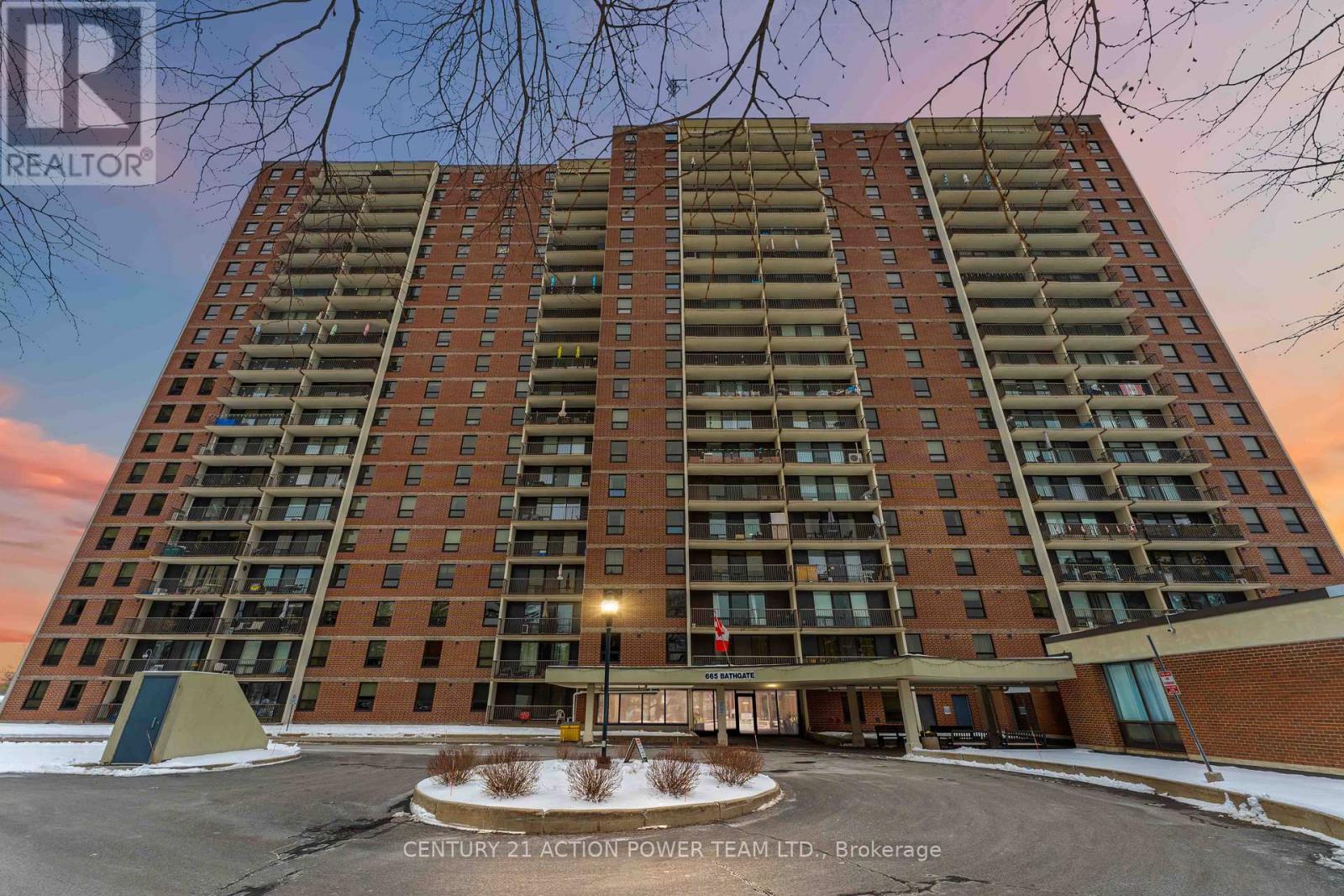 807 - 665 Bathgate Drive