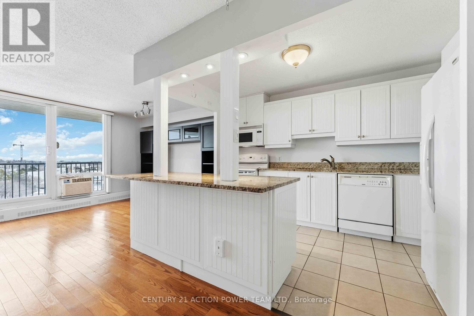 807 - 665 Bathgate Drive