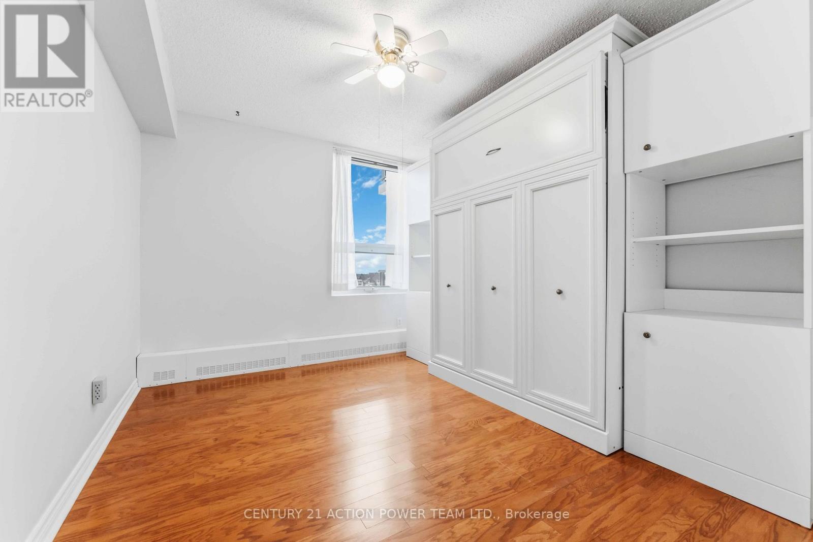 807 - 665 Bathgate Drive