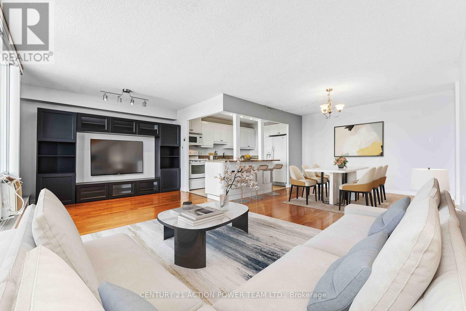 807 - 665 Bathgate Drive