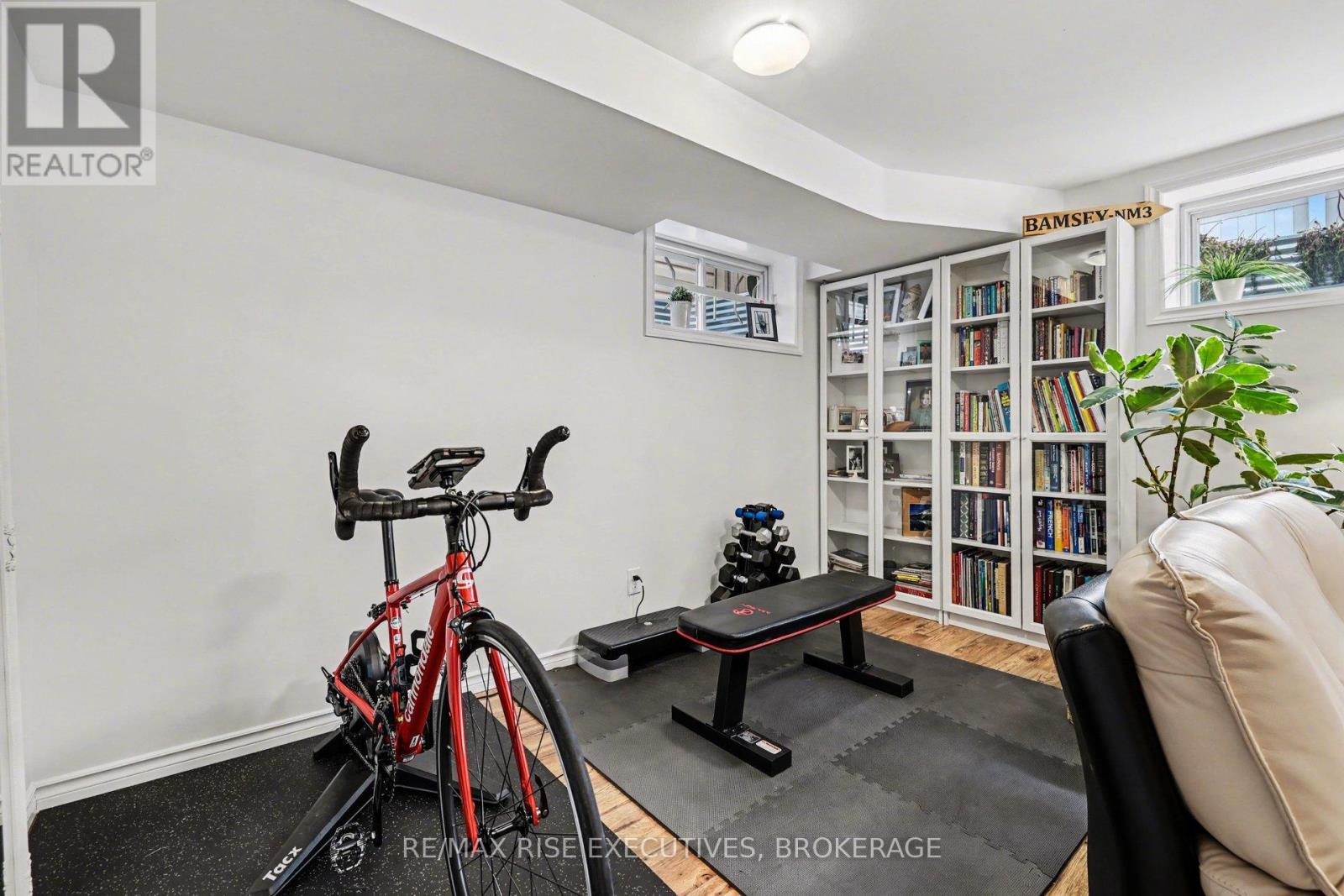 300c Richelieu Avenue